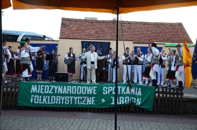 Ansamblul-Mugurelul-Mărgineanca-Polonia009