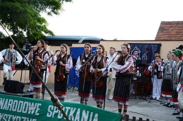 Ansamblul-Mugurelul-Mărgineanca-Polonia011