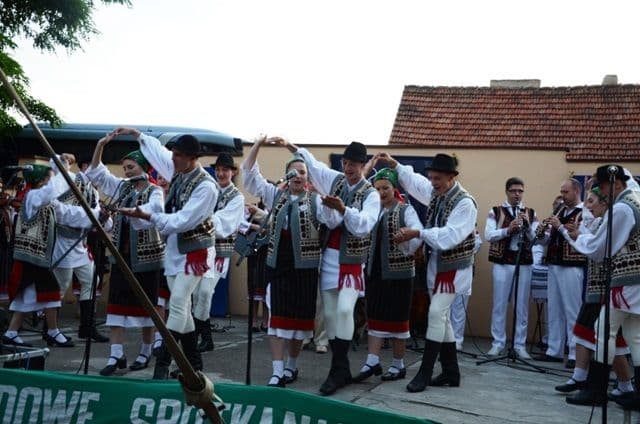 Ansamblul-Mugurelul-Mărgineanca-Polonia010