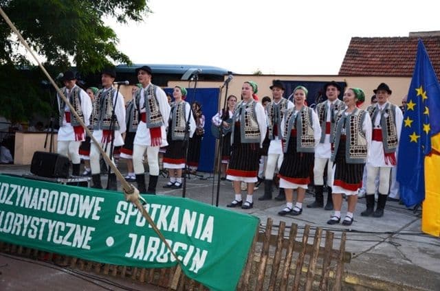 Ansamblul-Mugurelul-Mărgineanca-Polonia015
