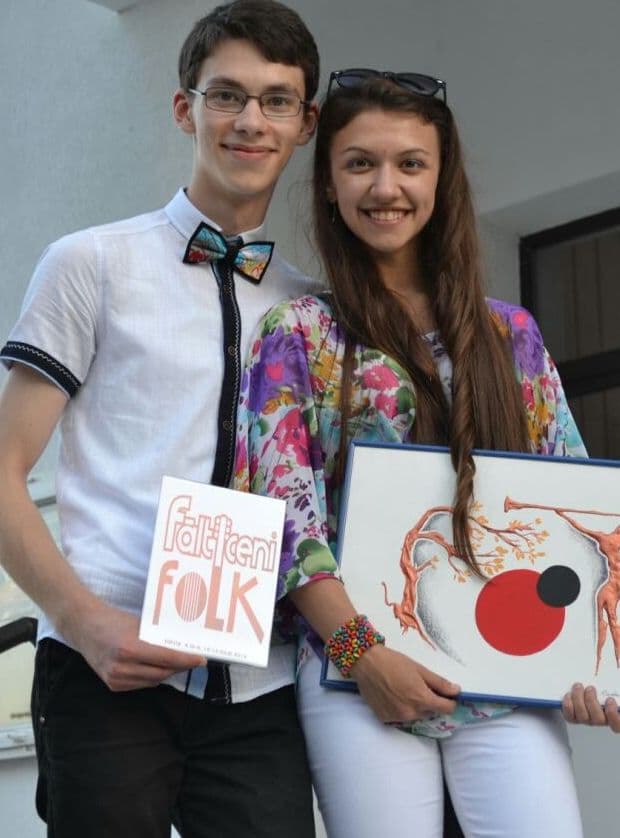 Grupul folk NOI DOI(1)