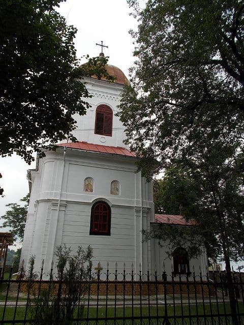 Biserica_Pomarla