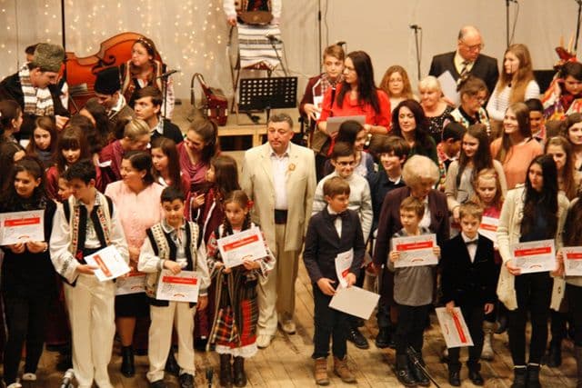 Gala Laureatilor si Concertul S-aud pregatiri in sat 07