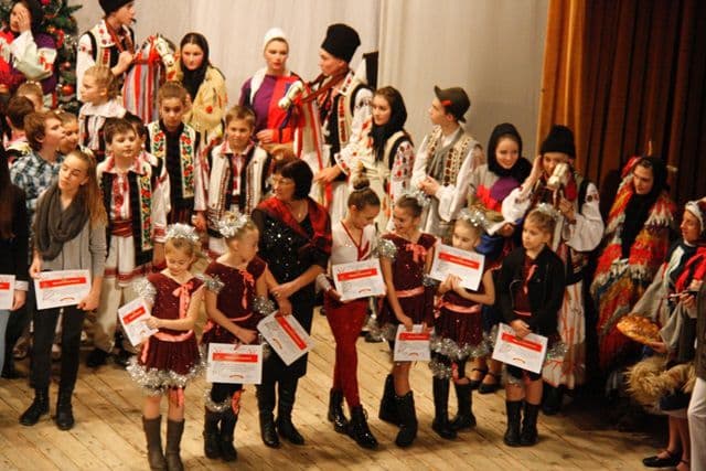 Gala Laureatilor si Concertul S-aud pregatiri in sat 08