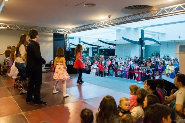 Prezență record în mall de Ziua copilului_2