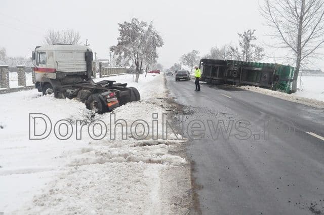 Accident camion rasturnat Dealu Mare - Dorohoi_10