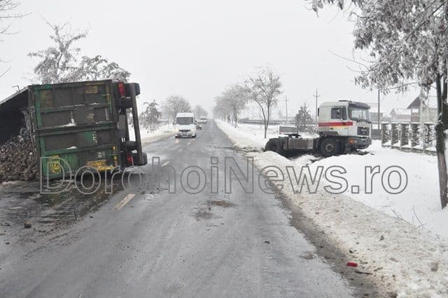Accident camion rasturnat Dealu Mare - Dorohoi_14