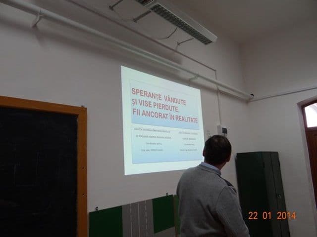 Liceul Tehnologic Alexandru Vlahuta Sendriceni 001