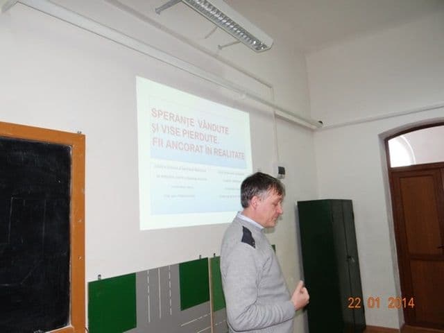 Liceul Tehnologic Alexandru Vlahuta Sendriceni 002