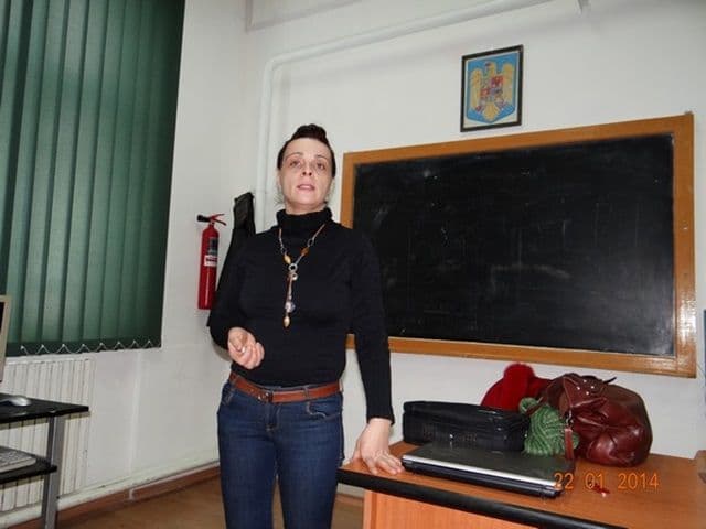 Liceul Tehnologic Alexandru Vlahuta Sendriceni 007