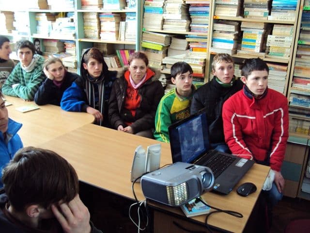 Omagiu Otilia Cazimir, LTS Dorohoi_1