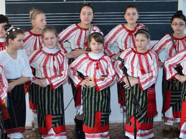 A I Cuza Dorohoi, Muzica inainate de toate_05