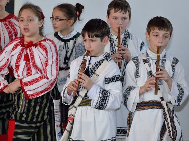 A I Cuza Dorohoi, Muzica inainate de toate_09