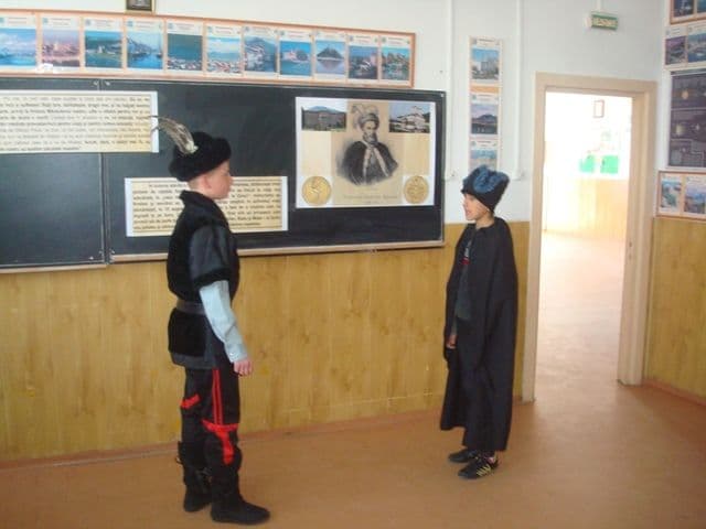Scoala-Borzesti-Ungureni (4)