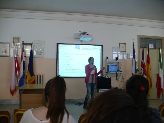 Elevi Liceul Regina Maria Dorohoi (11)