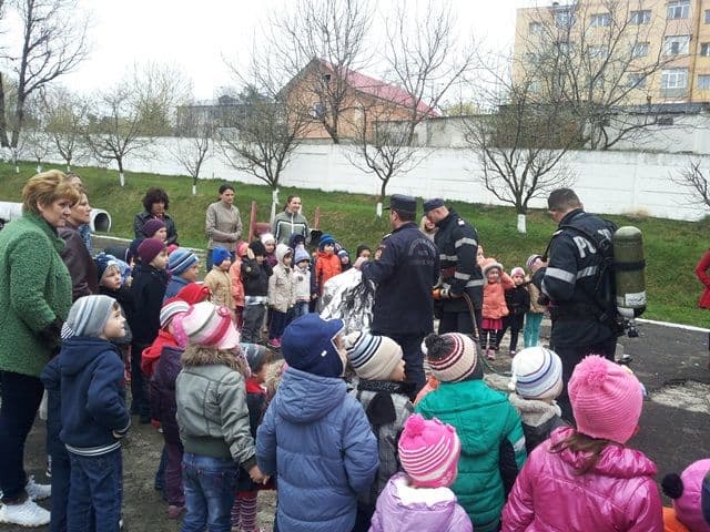 Scoala Altfel Pompieri Dorohoi_14