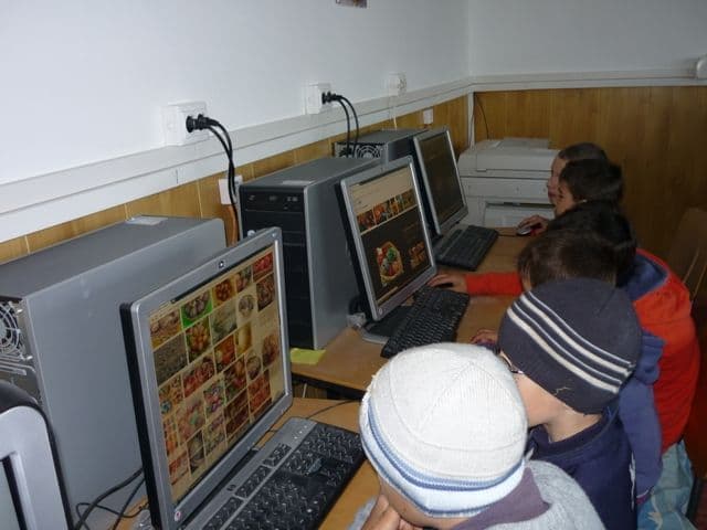 Elevi Scoala Saucenita (6)