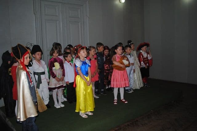 Poftiţi la carnavalul de poveste_06