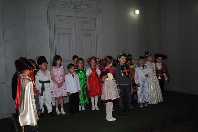 Poftiţi la carnavalul de poveste_08