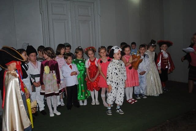 Poftiţi la carnavalul de poveste_09