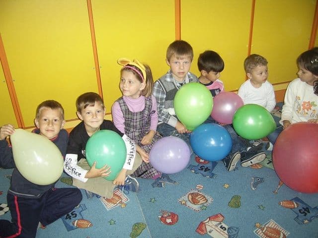 E ziua ta!” – activitate desfăşurată la Grădiniţa nr. 10 Dorohoi_10