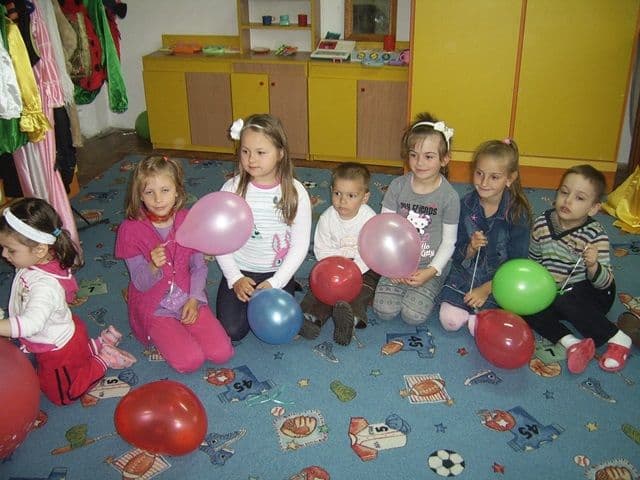 E ziua ta!” – activitate desfăşurată la Grădiniţa nr. 10 Dorohoi_11