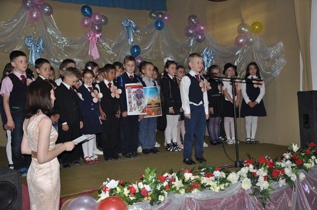 Serbarea Abecedarului pe scena Casei de Cultură Dorohoi_05