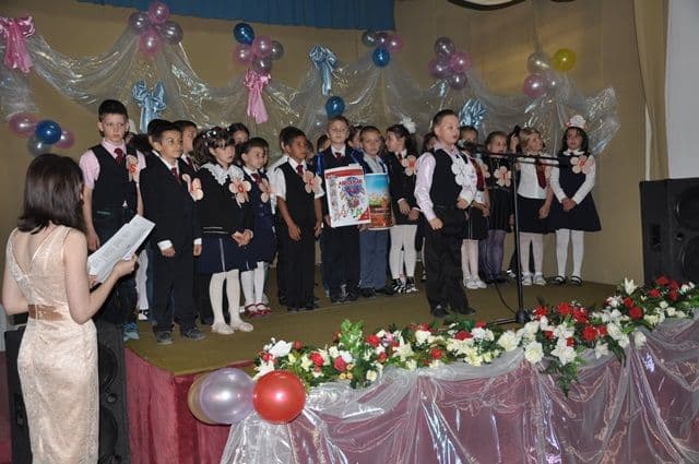 Serbarea Abecedarului pe scena Casei de Cultură Dorohoi_11