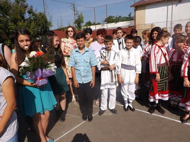 Sfarsit de an scolar Dorohoi Scoala A I Cuza009