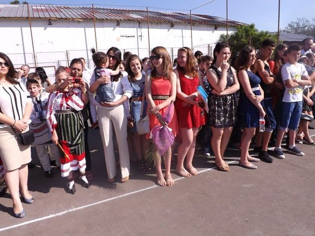 Sfarsit de an scolar Dorohoi Scoala A I Cuza011