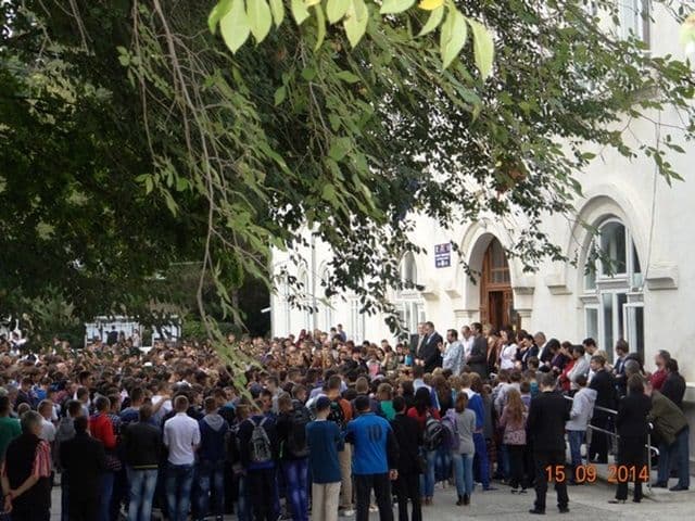 Inceput de an scolar liceul Al. Vlahuta Sendriceni10
