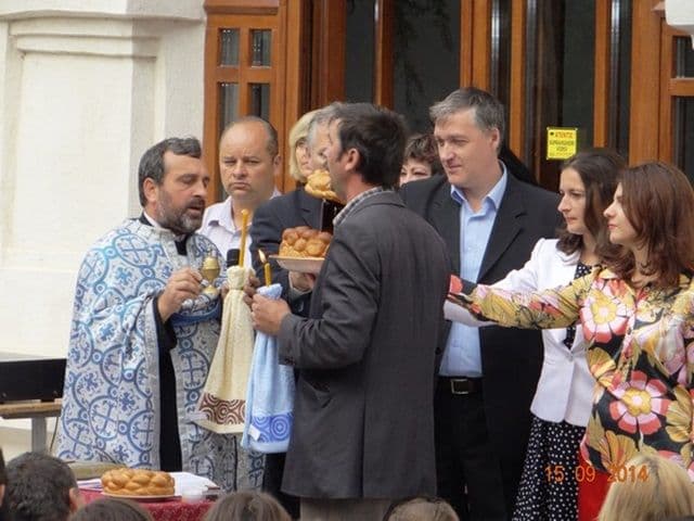 Inceput de an scolar liceul Al. Vlahuta Sendriceni12