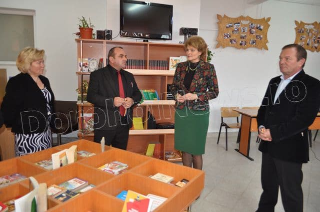 Inaugurare CDI la Scoala 5 Dorohoi_15