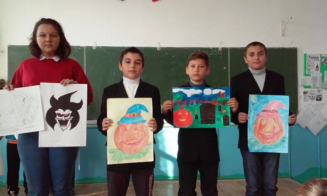 Halloween la Scoala Dimitrie Romanescu Dorohoi11