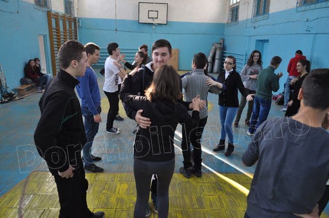 Repetitii Balul Bobocilor Regina Maria Dorohoi_05