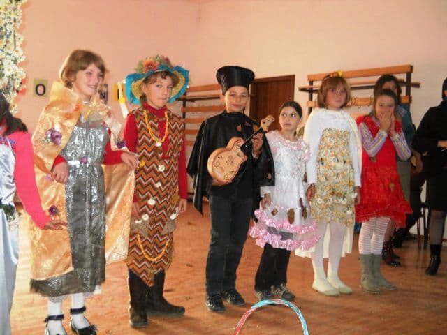 Sarbatoarea Toamnei la Scoala Gimnaziala Ioan Murariu Cristinesti06