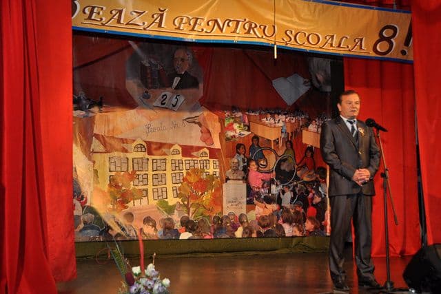 Scoala Kogalniceanu Dorohoi la 25 de ani_08