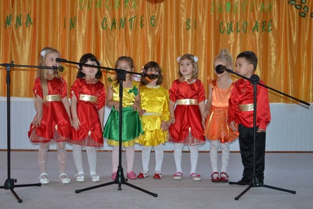 Festival Concurs Judetean Gradinita cu P.P. nr.8 Dorohoi_07