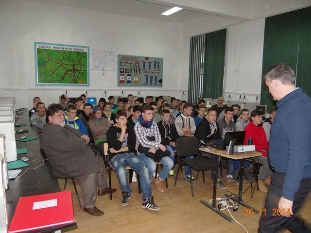 Cum Circulam Liceul Tehnologic Alexandru Vlahuta_02