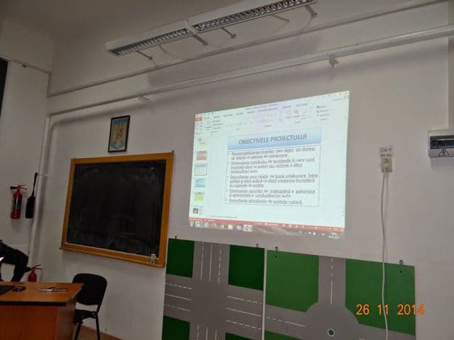 Cum Circulam Liceul Tehnologic Alexandru Vlahuta_05