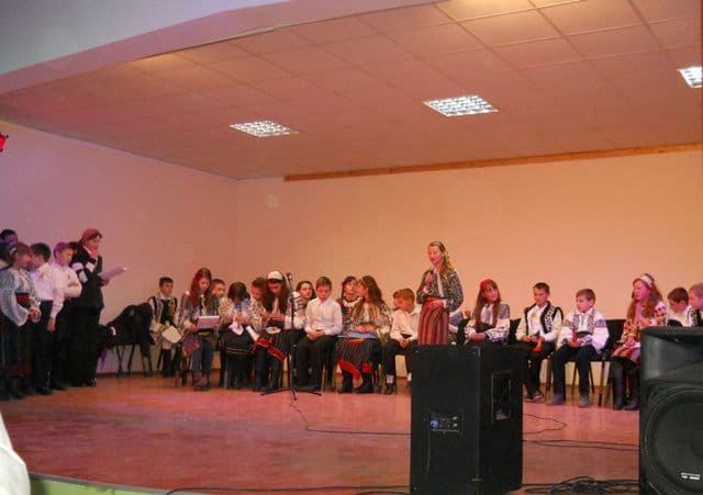 Lozna Scoala Gimnaziala Gheorghe Popovici 12