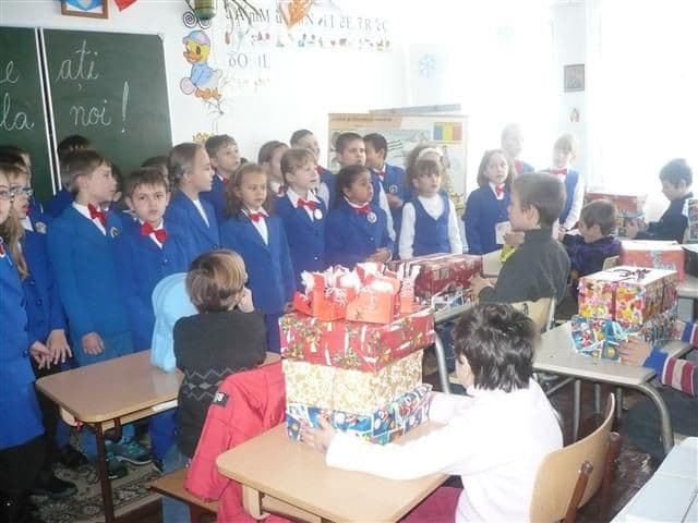 Dorohoi-Voluntariatul apropie oamenii 06