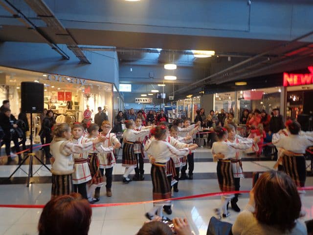 Dorohoi - Povesti de iarnă - Carrefour Botosani_02