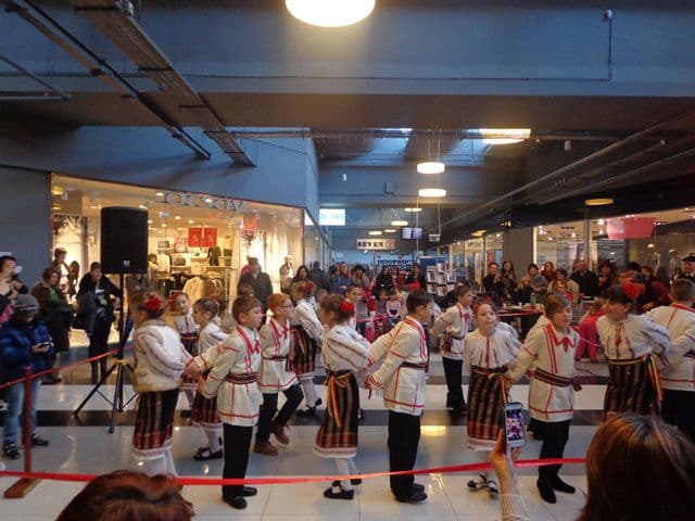 Dorohoi - Povesti de iarnă - Carrefour Botosani_03
