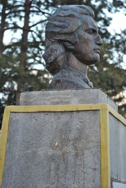 Mihai Eminescu-Dorohoi (4)