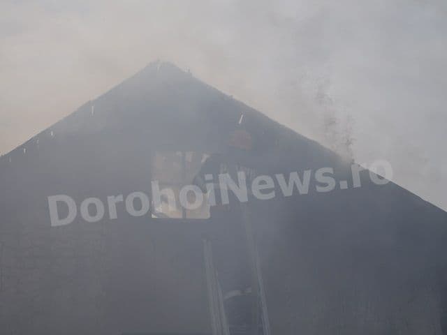 Incendiu atelier_strada Solidaritatii din Dorohoi_14