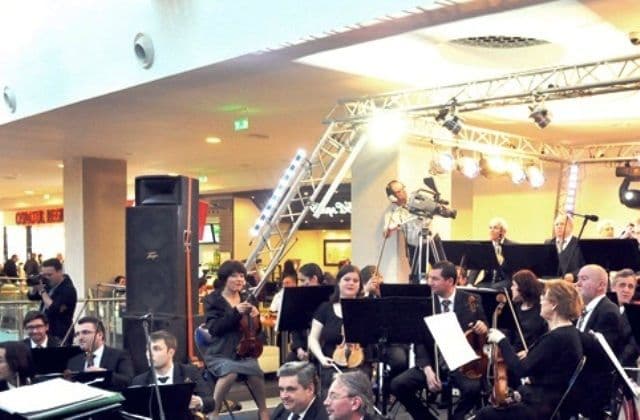 Uvertura mall la zi aniversara-1 an de la deschidere 3