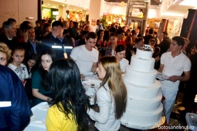 Uvertura mall la zi aniversara-1 an de la deschidere 9