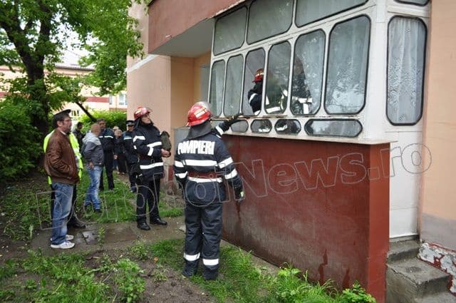 Barbat gasit mort in apartament_Dorohoi_04
