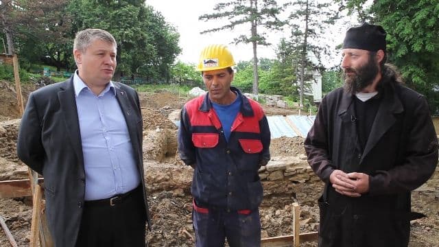 foto drum+manastire (4)